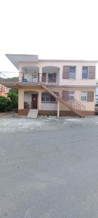 https://lucian-turnbull-s-lower-estate-apartment-road-town-tortola.hotelmix.id/data/Photos/OriginalPhoto/14089/1408938/1408938953/More-Than-Beauty-Properties-Road-Town-Exterior.JPEG